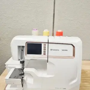 Husqvarna Viking Amber Air S 600 Serger Coverlock Machine-Open Box